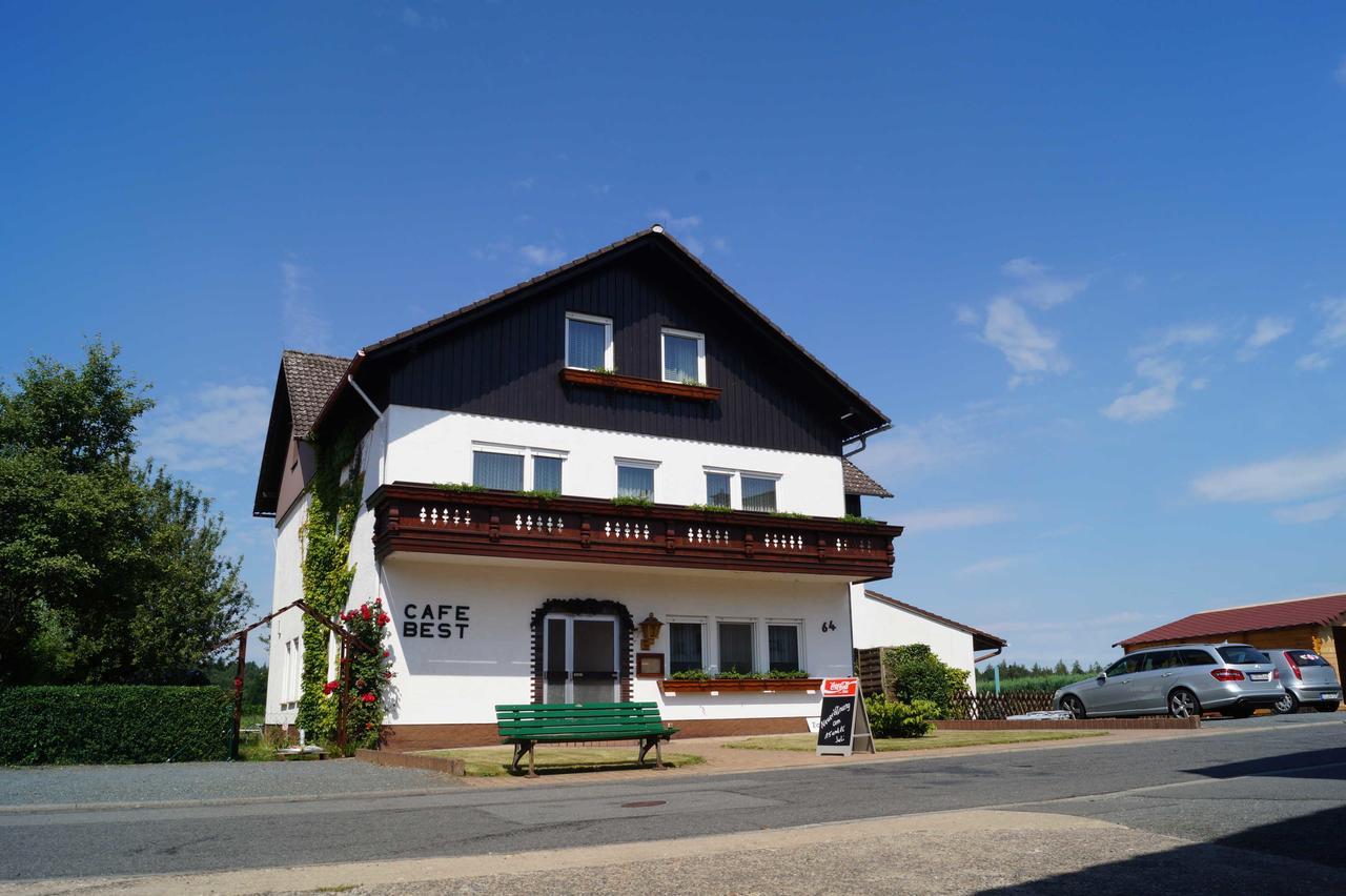 Cafe Best Gaestezimmer Bullau Экстерьер фото