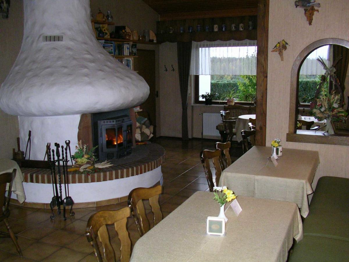 Cafe Best Gaestezimmer Bullau Экстерьер фото